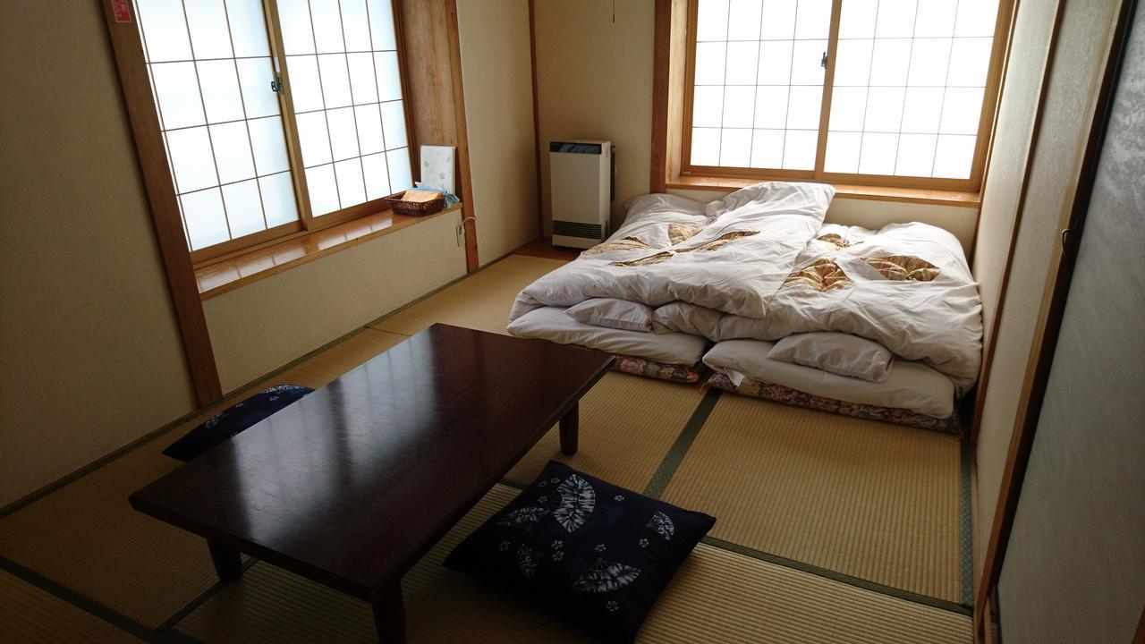 Apple Inn Takasaka Nozava Onszen Kültér fotó